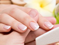 nails