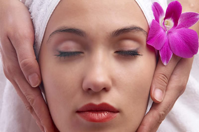 Masaje Lifting Facial Pravinia | Masaje Tailandes en Benidorm | Facial Lifting Massage Spa Thai Benidorm Sawasdeeka